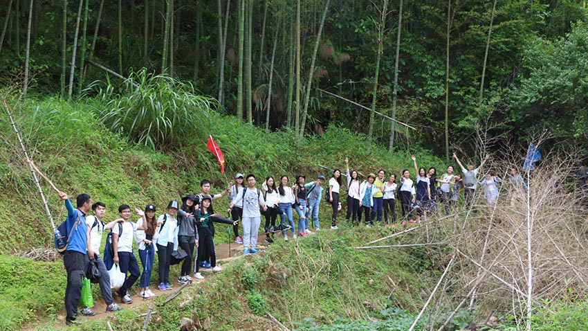 棒谷網(wǎng)絡(luò)從化溪頭村徒步拓展活動