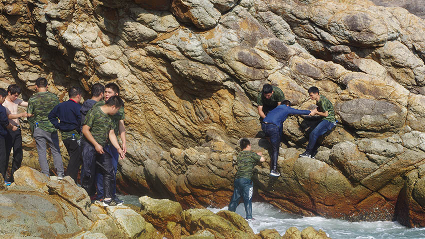 興世機械“海島生存”主題拓展訓(xùn)練