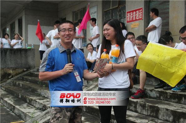 這次激情仲夏的戶外拓展訓(xùn)練只能用skr！skr！來評價