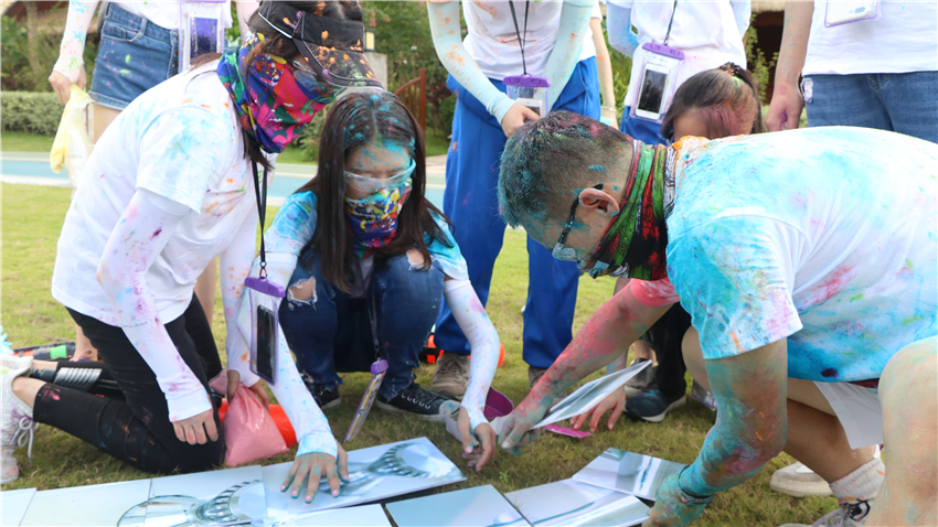 碧捷潔凈科技有限公司第一界成功人士彩跑“放肆美好，放肆好”活動