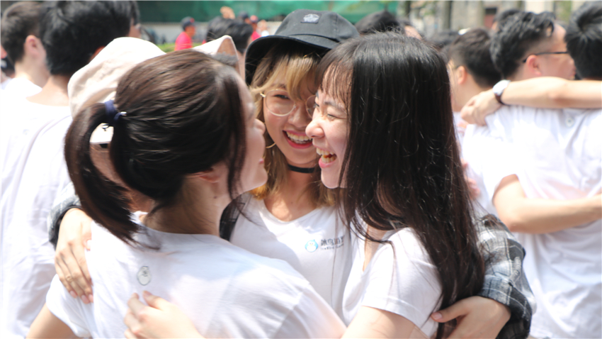 廣州市冰鳥網(wǎng)絡游戲科技有限公司沙灣古鎮(zhèn)大型奔跑活動