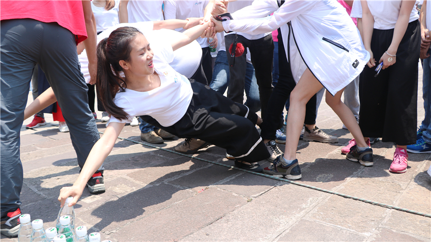 廣州市冰鳥網(wǎng)絡游戲科技有限公司沙灣古鎮(zhèn)大型奔跑活動