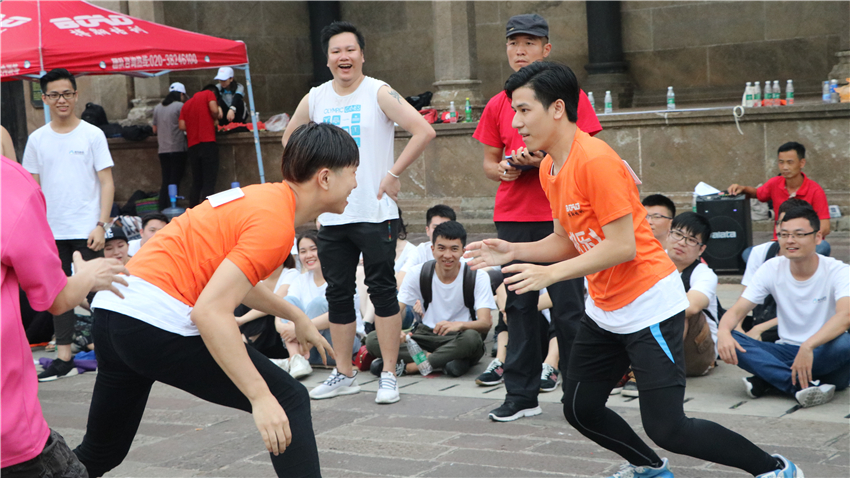 廣州市冰鳥網(wǎng)絡游戲科技有限公司沙灣古鎮(zhèn)大型奔跑活動