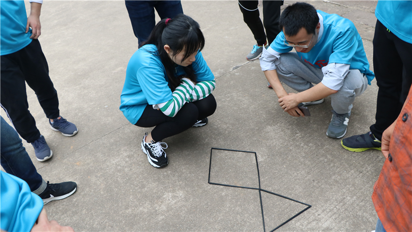 賜麓網(wǎng)絡(luò)科技有限公司2018年大嶺古村戶外團(tuán)隊(duì)拓展活動(dòng)