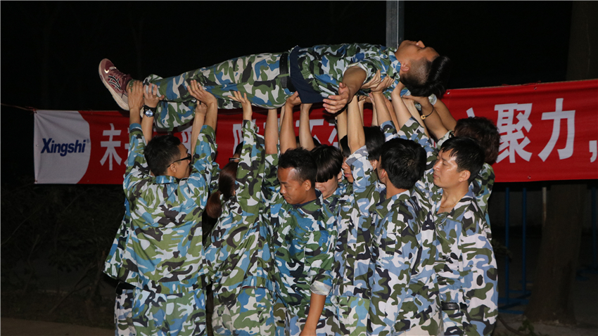 興世機(jī)械佛山南海大濕地拓展訓(xùn)練基地魔鬼訓(xùn)練