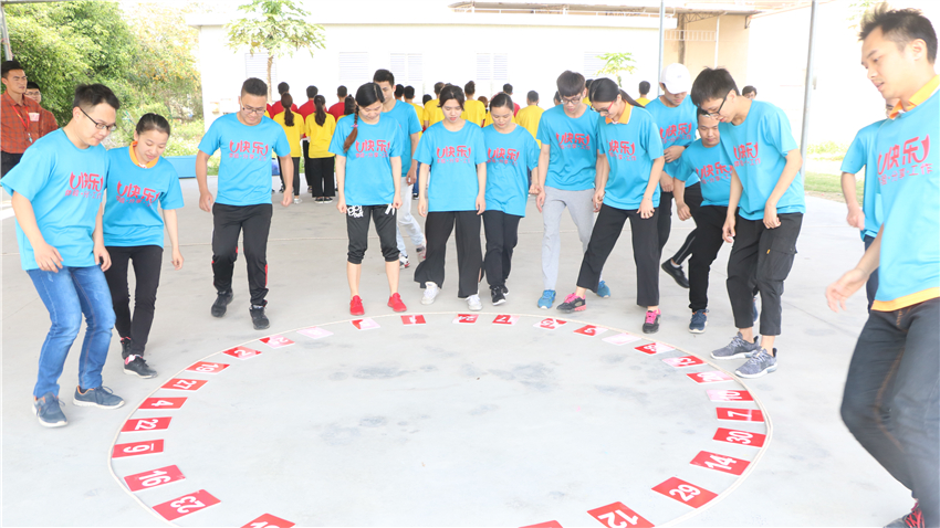 雄音電子番禺悅水莊拓展基地開展團(tuán)隊(duì)拓展訓(xùn)練活動(dòng)