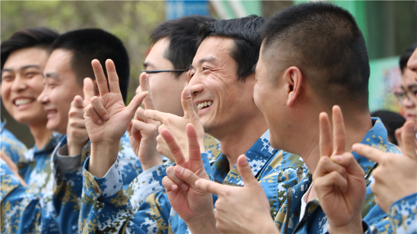 簡派照明團隊拓展訓練活動取得圓滿成功