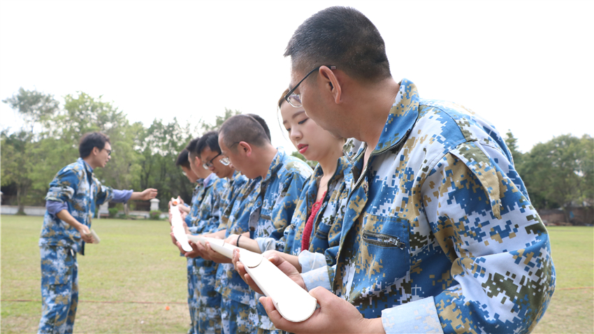 簡派照明團隊拓展訓練活動取得圓滿成功