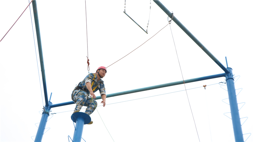 簡派照明團隊拓展訓練活動取得圓滿成功