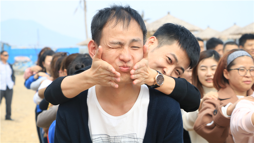 深圳市翼速國際物流有限公司精英團隊拓展訓練取得圓滿成功