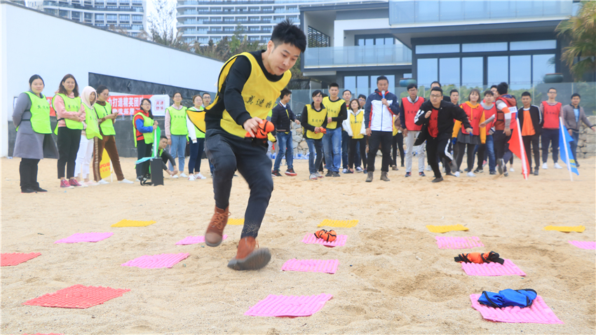 深圳市翼速國際物流有限公司精英團隊拓展訓練取得圓滿成功
