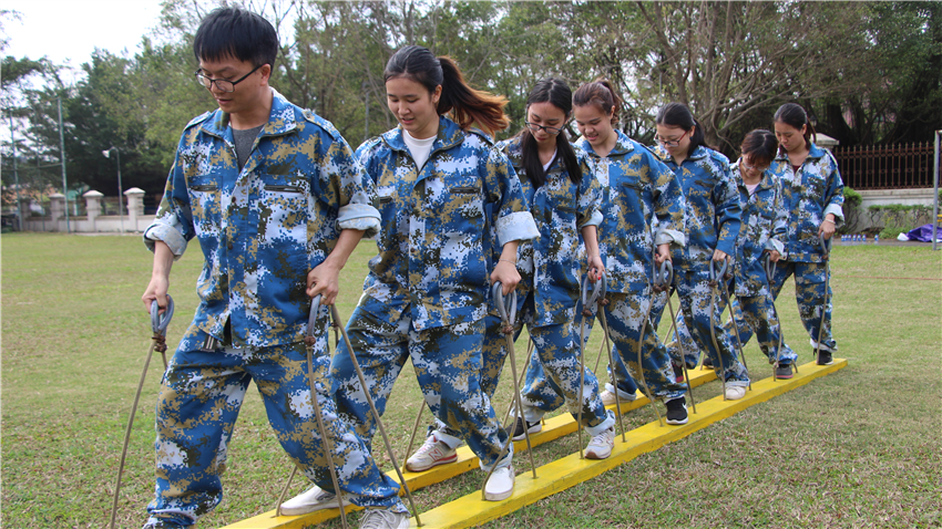 童學(xué)會藝術(shù)江門色色環(huán)球影城拓展基地成功舉辦團(tuán)隊(duì)?wèi)敉馔卣够顒?>
                        <div   id=