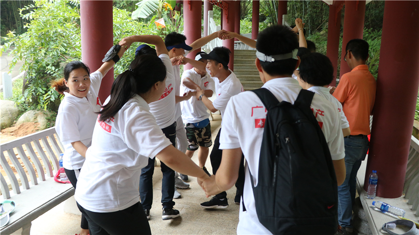 廣州禧匯房地產(chǎn)代理有限公司帽峰山拓展活動(dòng)