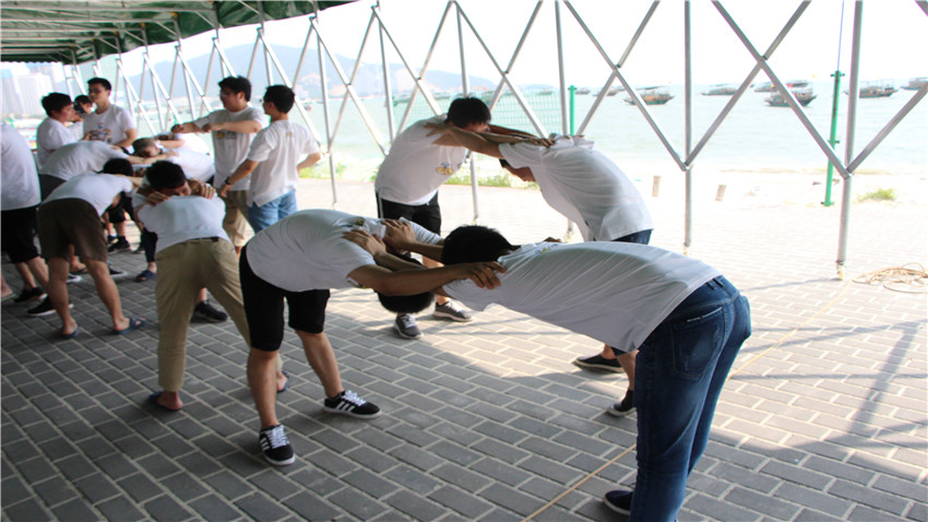 廣東六五網(wǎng)絡科技有限公司惠州巽寮灣海沙灘團建活動