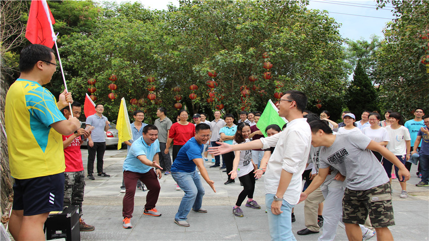 廣州市卓望通信科技有限公司舉辦黨支部警示教育拓展活動