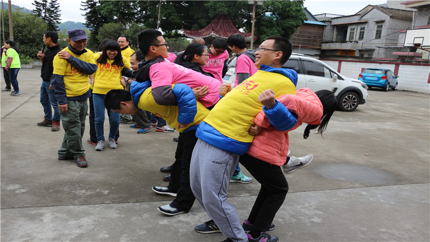 廣州珠江數(shù)碼有限公司“古村探秘”拓展訓(xùn)練活動(dòng)