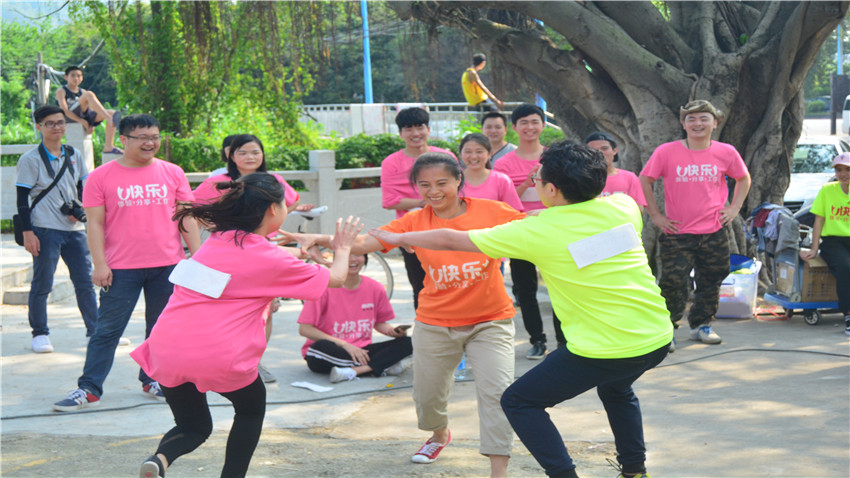 廣州泰康人壽天龍八部舉辦古鎮(zhèn)奔跑拓展活動