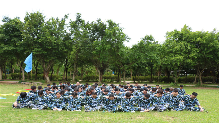 學(xué)樂教育廣州五龍山莊拓展基地拓展訓(xùn)練營