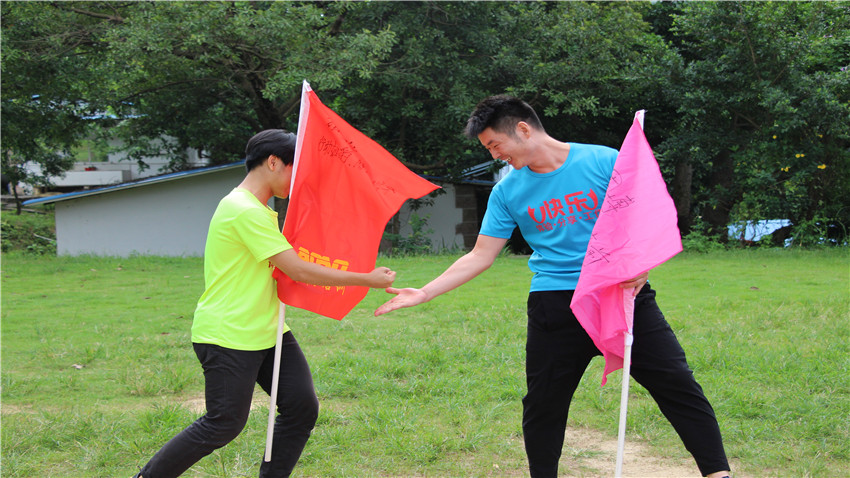 常州子蘭家居用品有限公司聯(lián)合搏翱培訓舉辦戶外拓展訓練活動