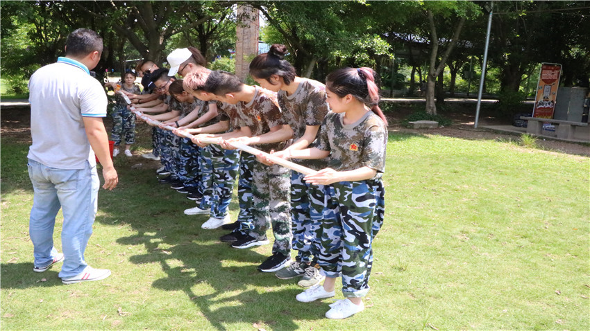 寶森餐飲墨雨汐音樂餐吧酒館齊心協(xié)力，共創(chuàng)佳績團建活動圓滿成功！