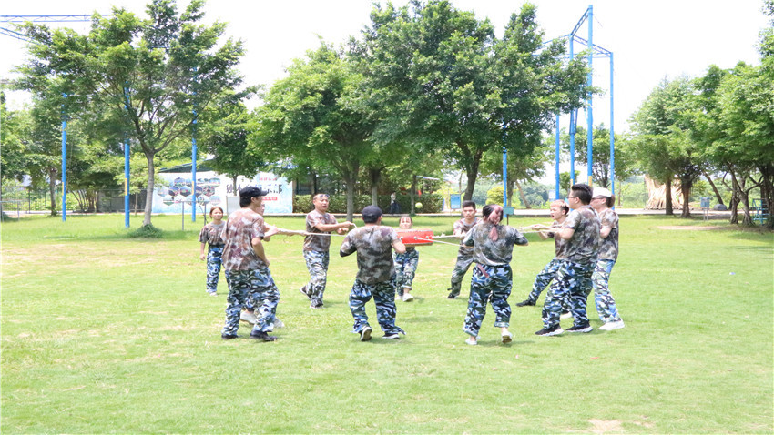 寶森餐飲墨雨汐音樂餐吧酒館齊心協(xié)力，共創(chuàng)佳績團建活動圓滿成功！