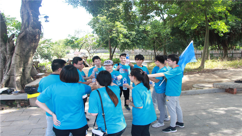 創(chuàng)數(shù)紀(jì)番禺大嶺村放飛自我大型奔跑活動(dòng)圓滿成功