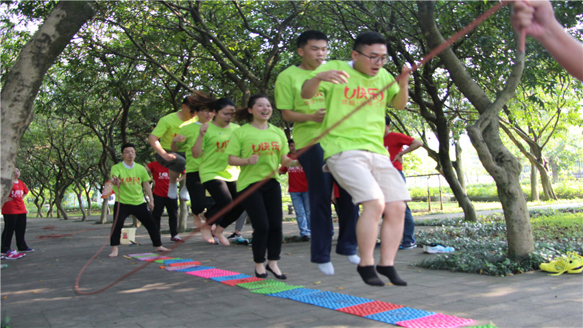 東莞中電熊貓科技有限公司2018年拓展活動(dòng)順利舉行