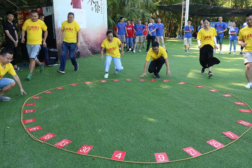 深圳華普微電子銷(xiāo)售團(tuán)隊(duì)拓展訓(xùn)練活動(dòng)取得圓滿成功