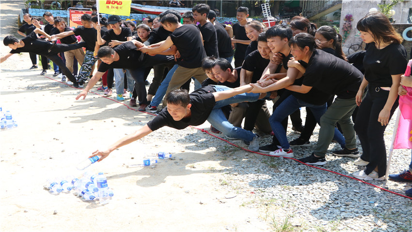 廣州市葵力橡塑制品有限公司十三周年慶拓展活動圓滿結束！