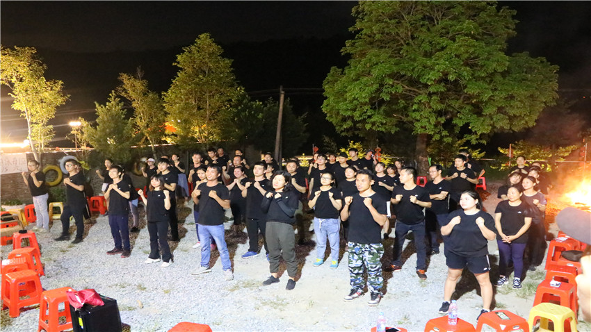 廣州市葵力橡塑制品有限公司十三周年慶拓展活動圓滿結束！