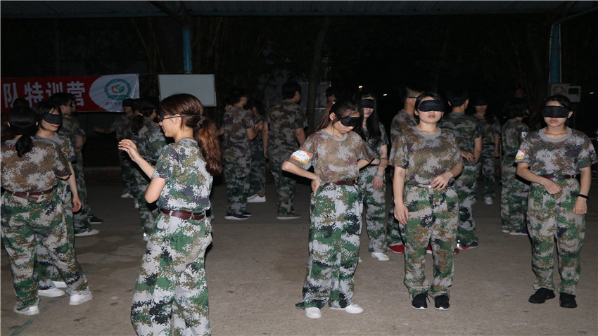 思考樂教育南海大濕地拓展基地精英團(tuán)隊(duì)訓(xùn)練營圓滿成功