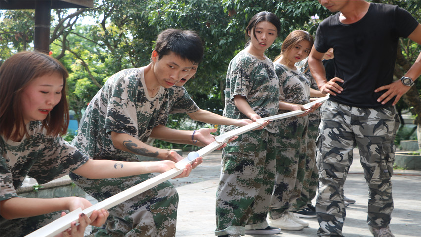 深圳市天洋立信精英團(tuán)隊(duì)拓展訓(xùn)練活動(dòng)圓滿成功!