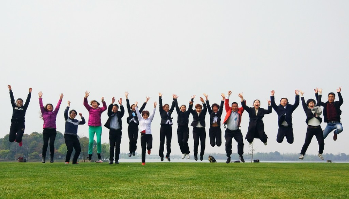 互聯(lián)網企業(yè)員工離心離德？交給拓展訓練來一場心靈之旅