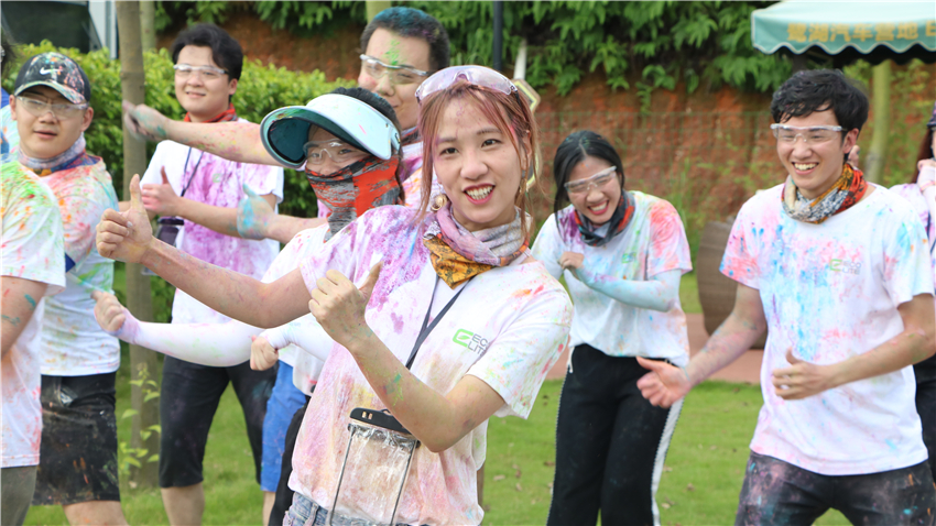 提升公司歸屬感要做什么活動(dòng)？來看看搏翱培訓(xùn)的彩虹跑