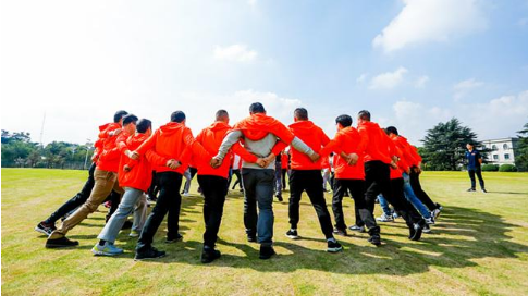 拓展訓練對于企業(yè)來說有什么用？打造員工情感紐帶提高工作效率