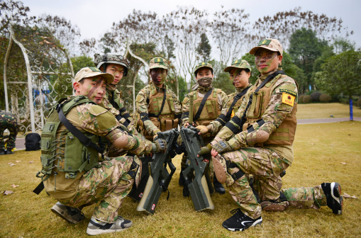 團(tuán)隊(duì)拓展訓(xùn)練玩出新花樣