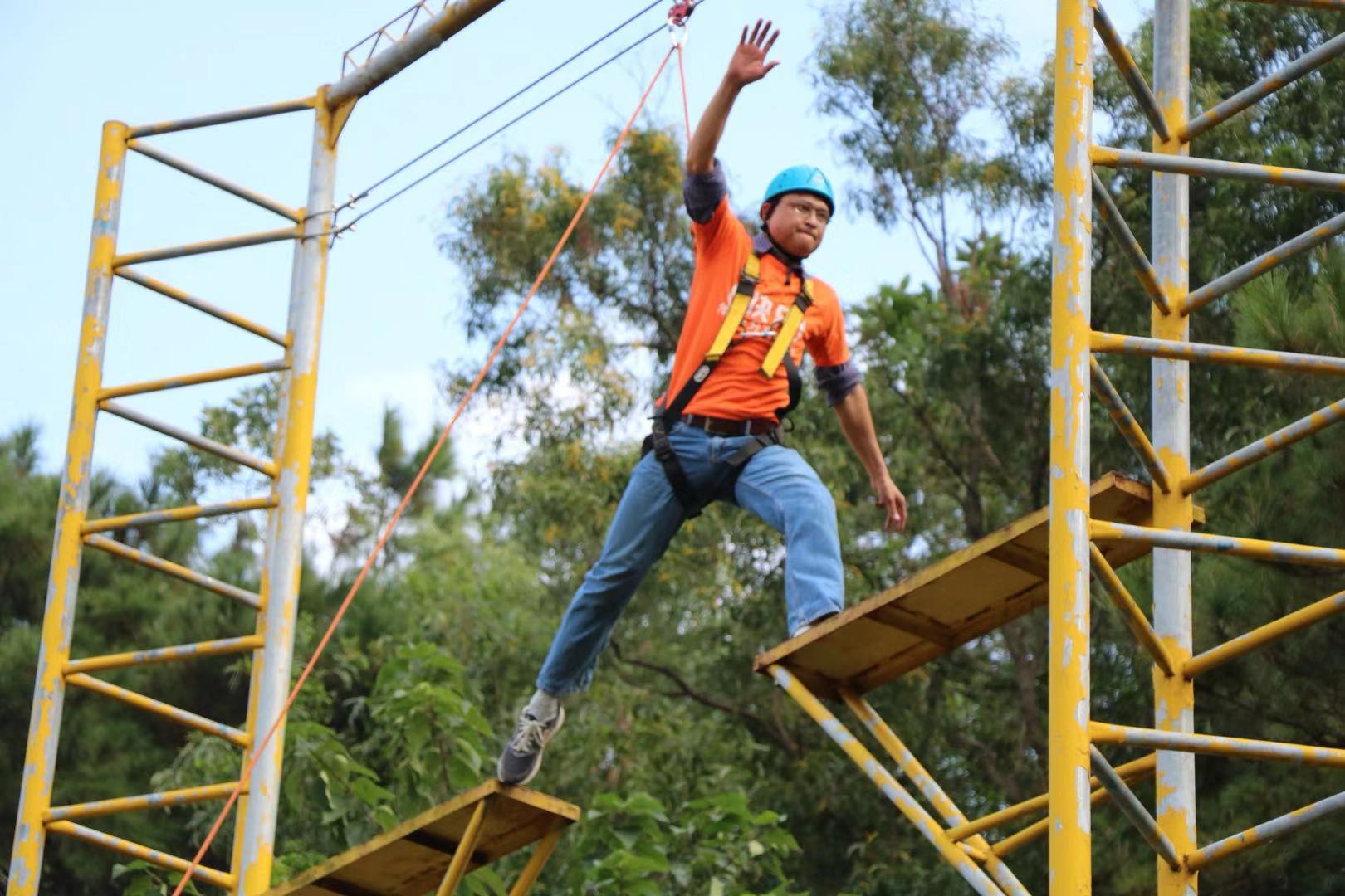 團建定制|IT企業(yè)員工少交流的通病，怎樣使新舊員工快速建立信任？