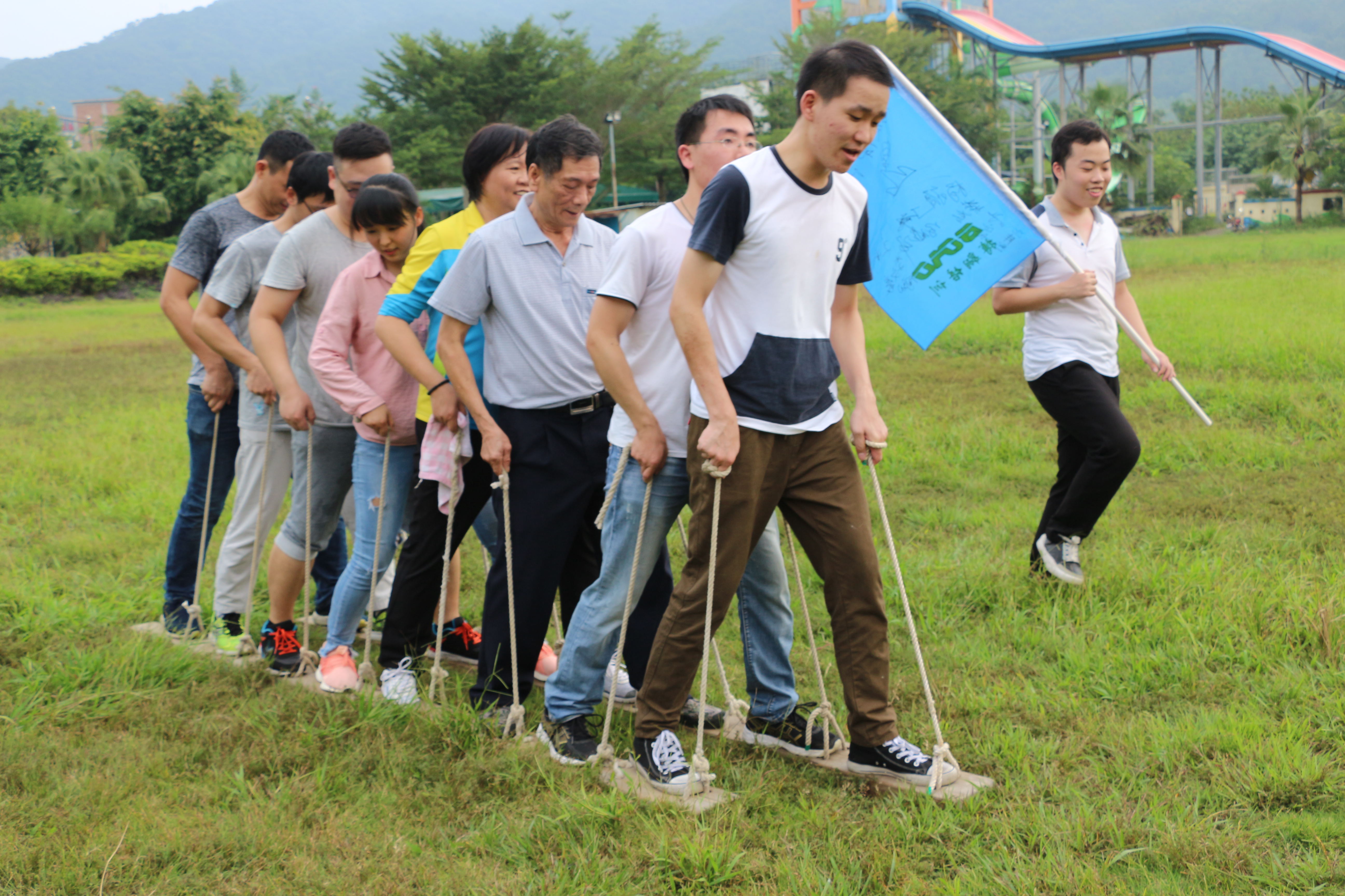 想要企業(yè)團隊更加高效團結？是時候來一場拓展訓練來了