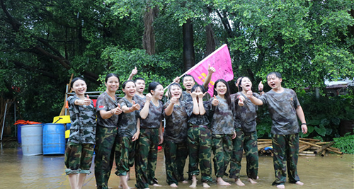 廣州團建拓展培訓