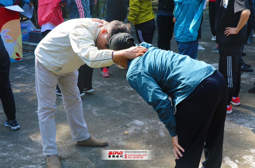 人保財(cái)險(xiǎn)開發(fā)區(qū)支公司鼎湖山七星巖拓展團(tuán)建活動