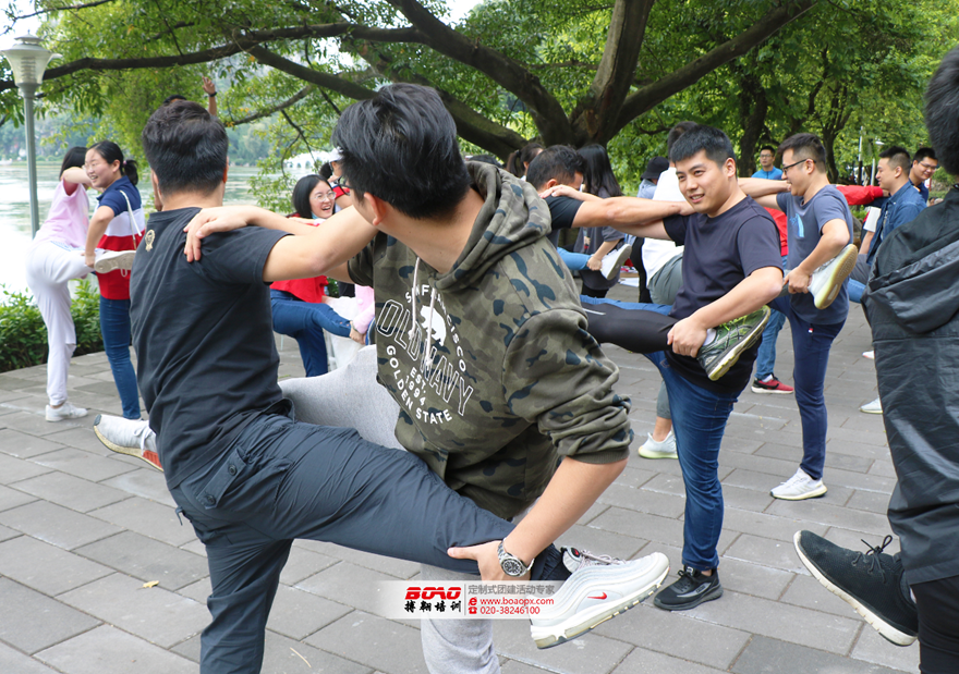 人保財(cái)險(xiǎn)開發(fā)區(qū)支公司鼎湖山七星巖拓展團(tuán)建活動